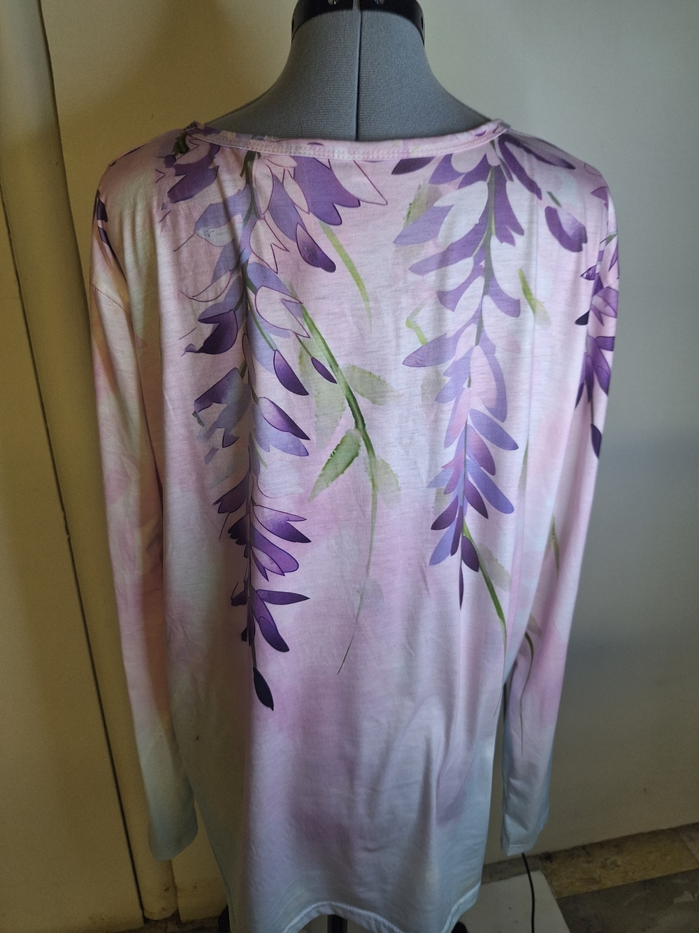 Women's Lavender Floral Henley Long Sleeve Top - Picture 5 of 6